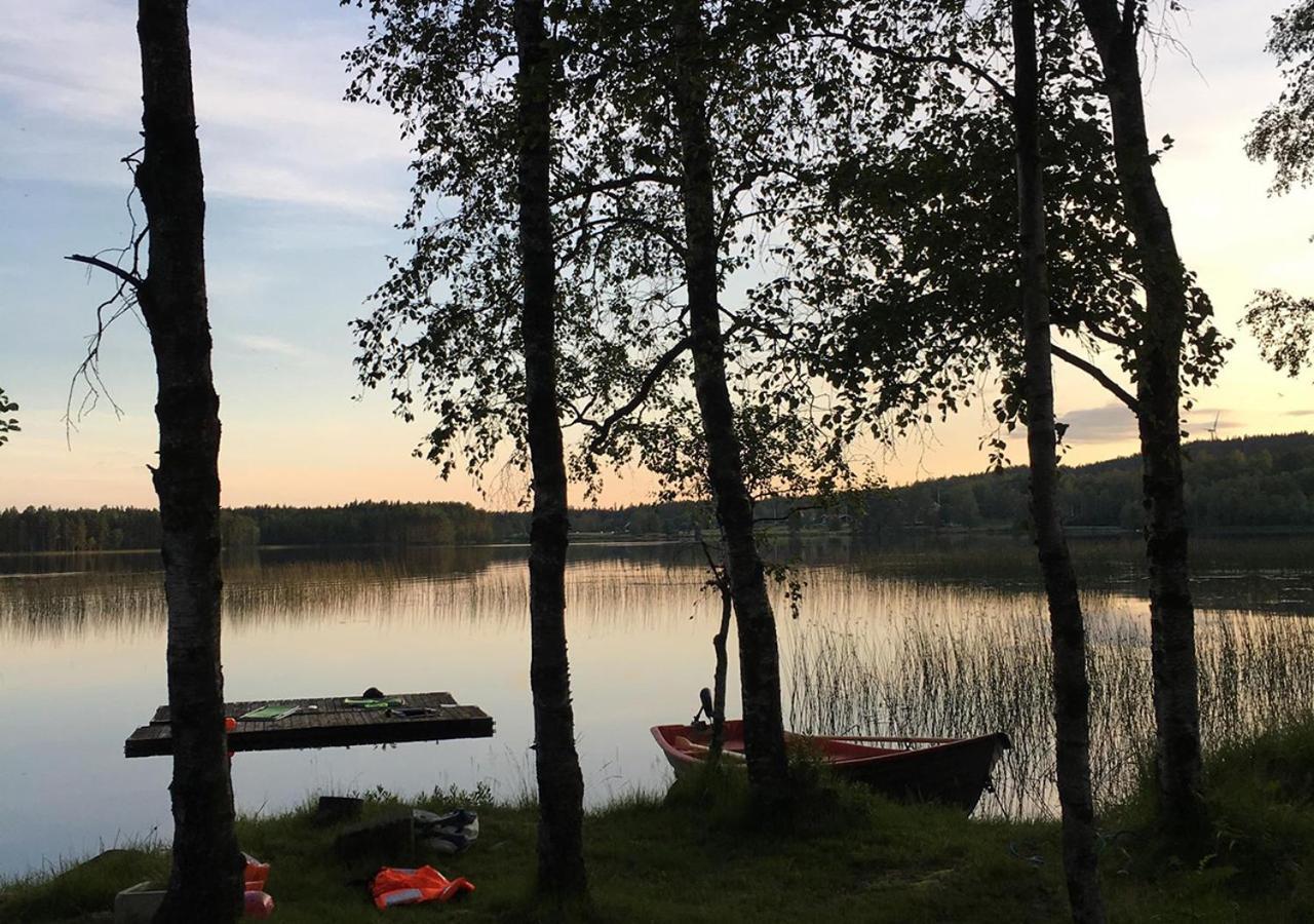 Lake cottage near Isaberg Asenhoga Eksteriør billede